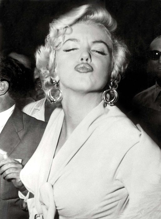 Marilyn Monroe 01.jpg (76 KB)